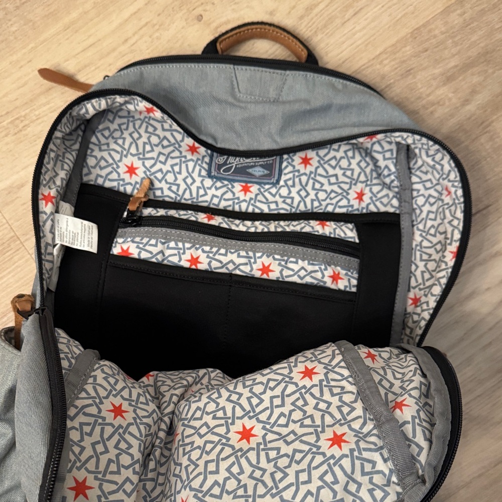 High Sierra U.S. Free Skiing Backpack - Picture 6 of 14